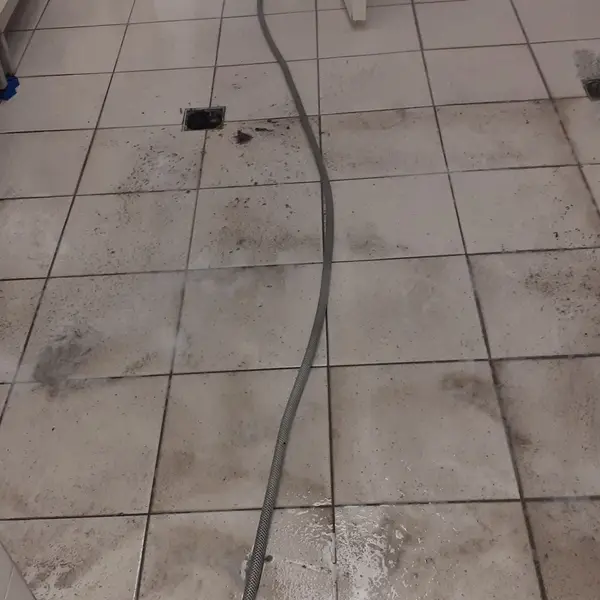 Realizacja sprzątania AVES Clean - zdjęcie 2